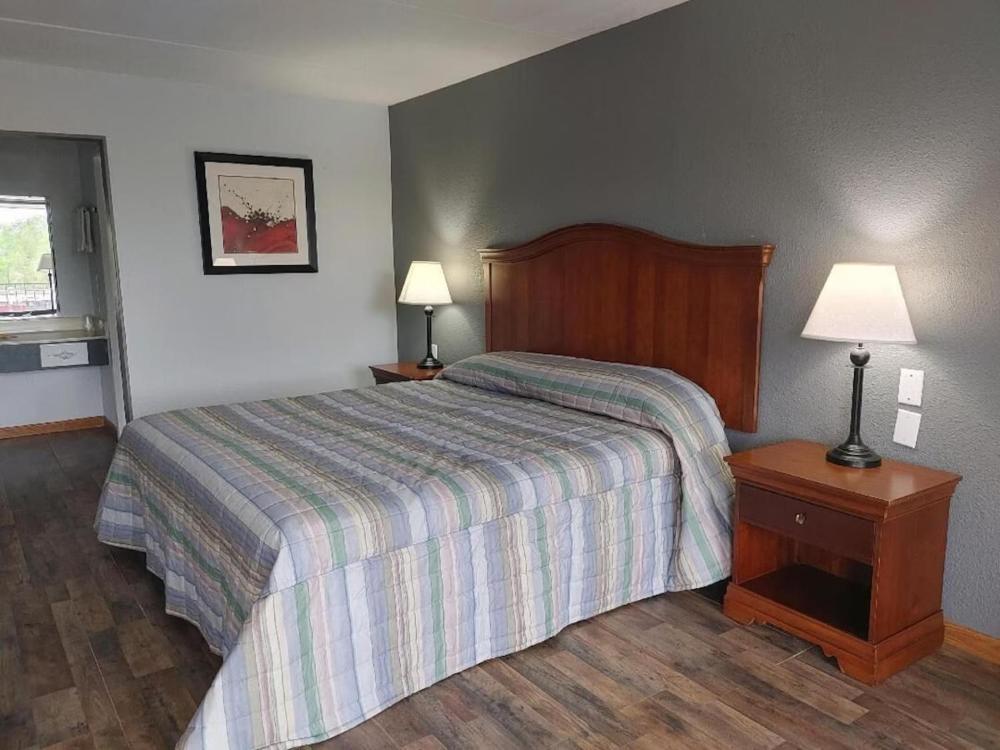 Deluxe Double Room interior